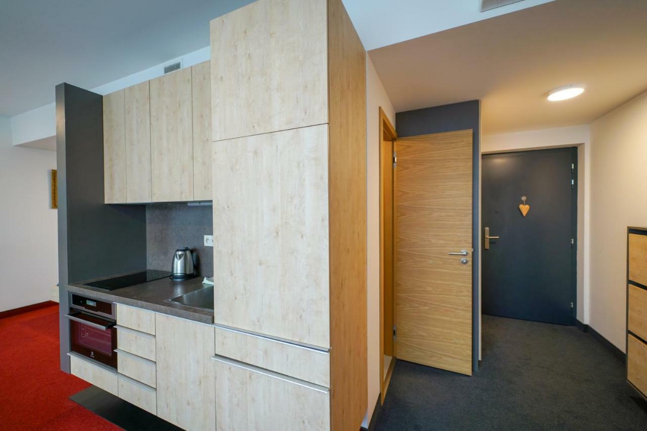 Zora Exclusive Apartment Братислава Экстерьер фото
